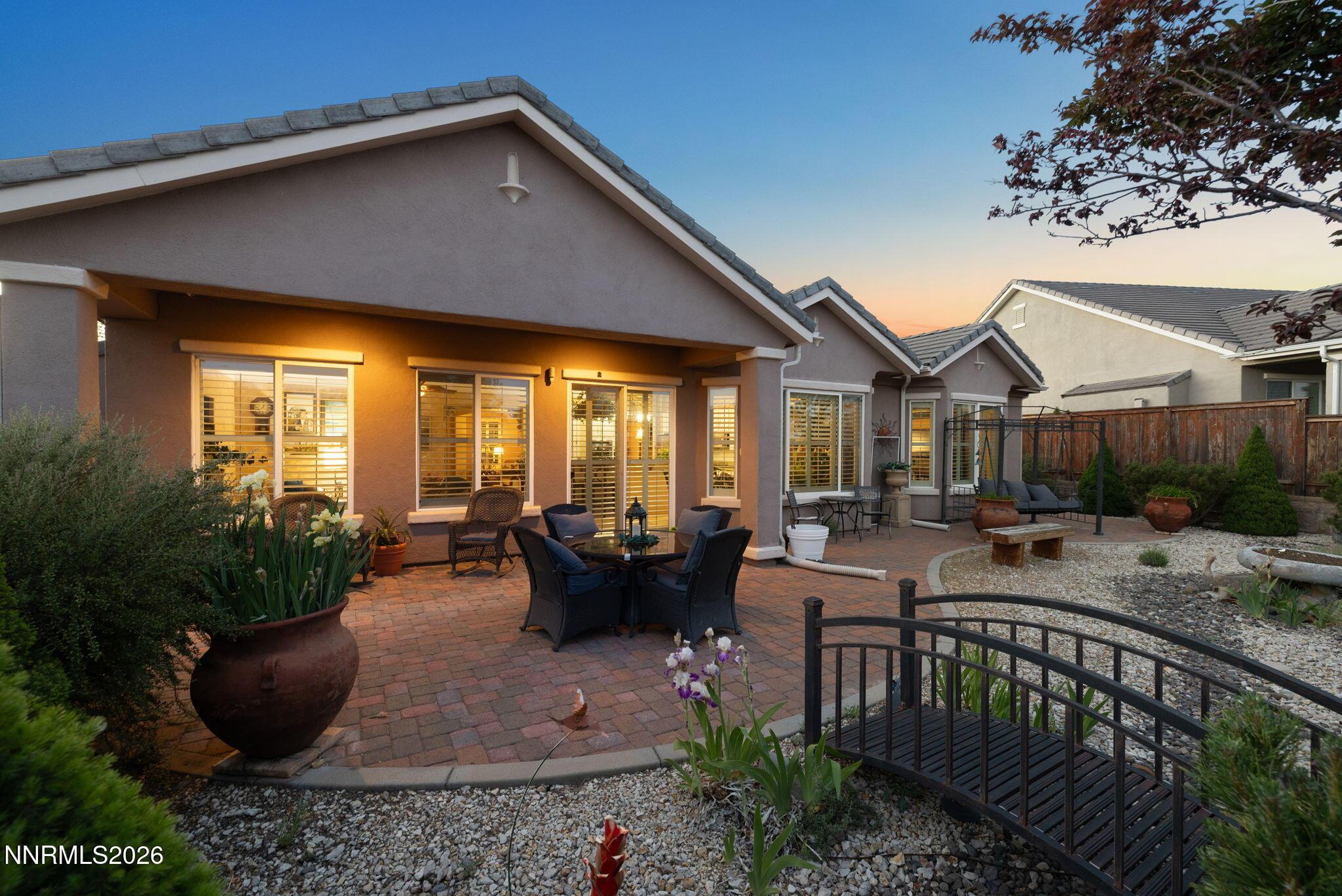 Image 4: 4-web-or-mls-9160 Quilberry Twilight-5