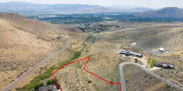 Image 3: 02-3972 Vista Ariana Dr-101