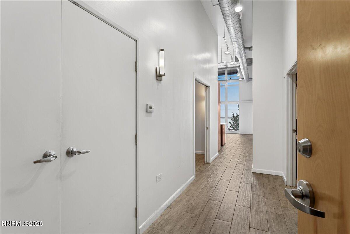 Image 4: 03-255 N Sierra Street Unit 316 Reno NV