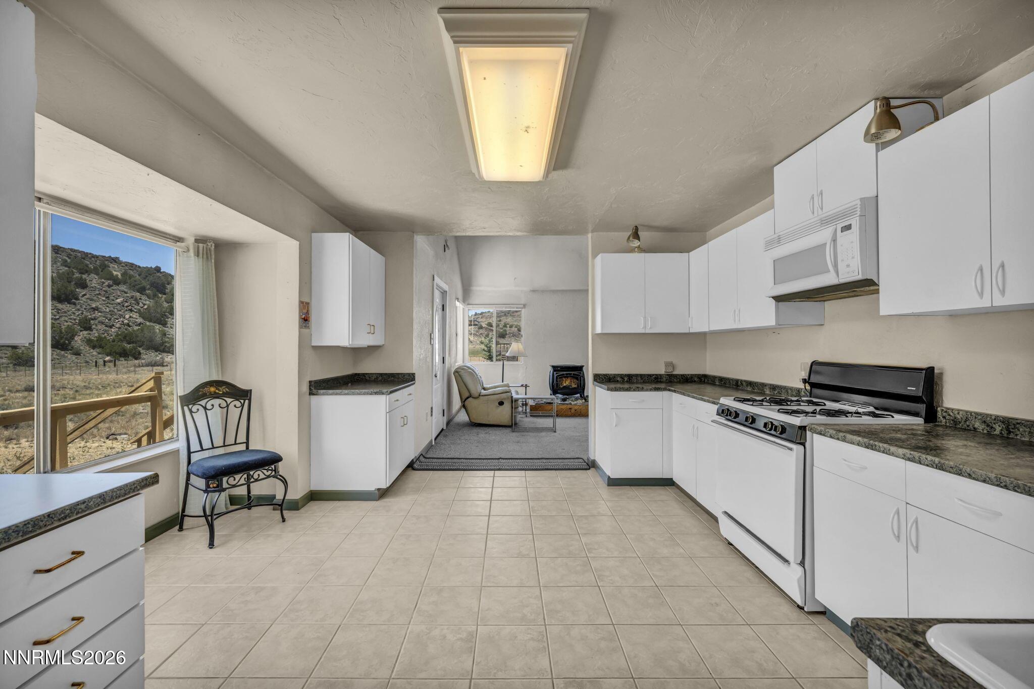 Image 4: 67-web-or-mls-3490-dry-lake-cir