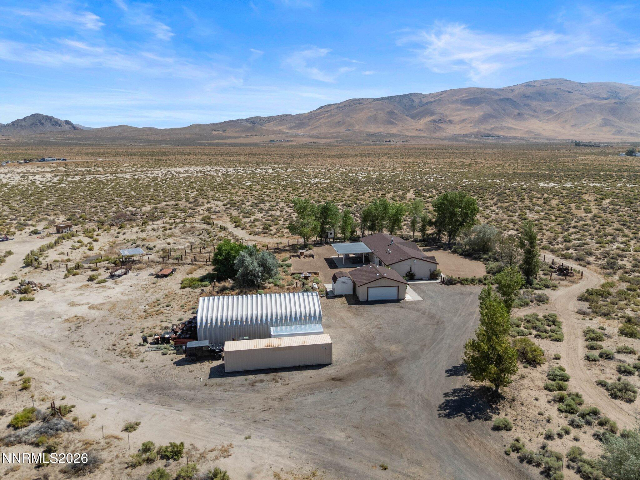Image 2: 4900 Range Land Rd-160