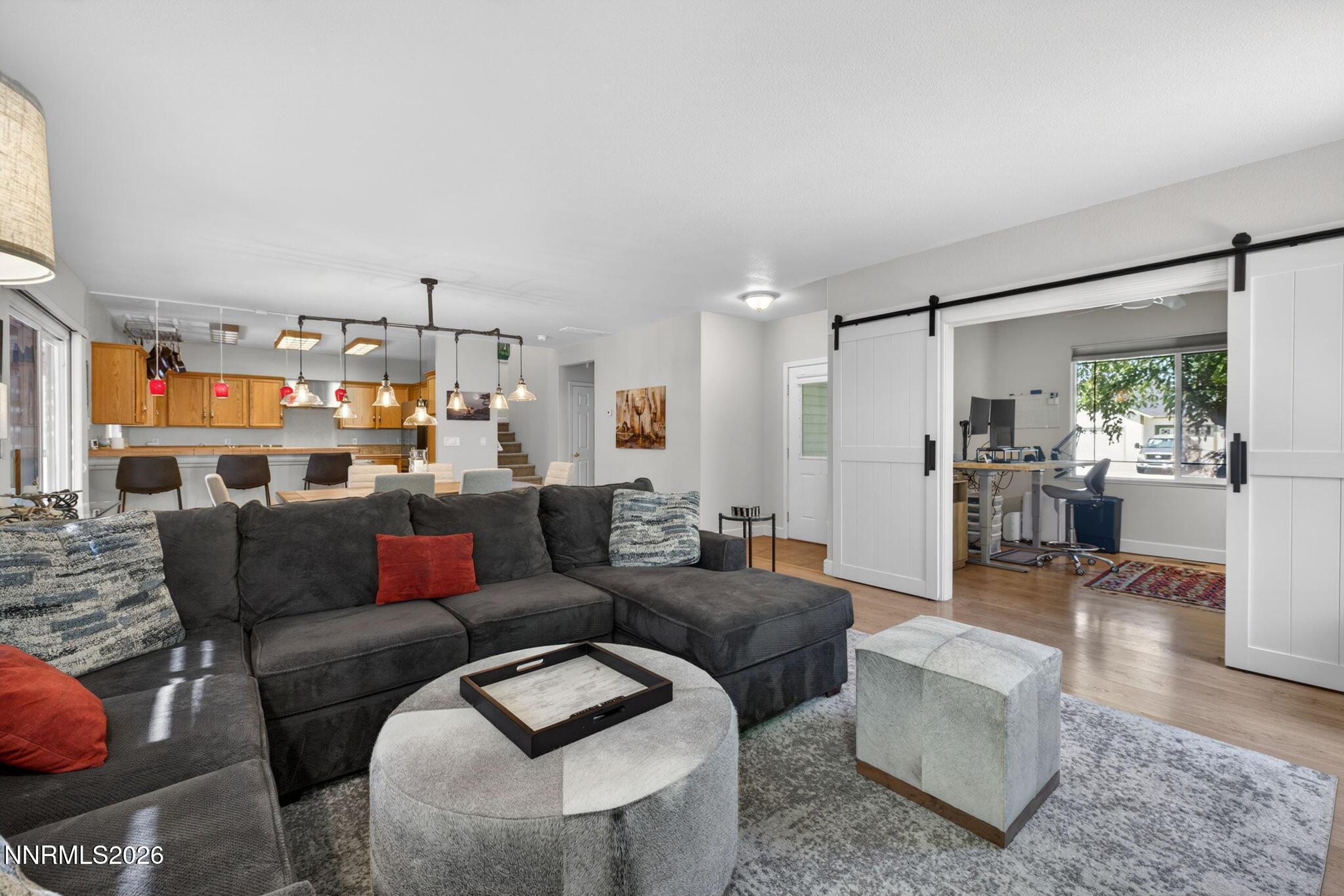 Image 4: 4-web-or-mls-1351 Chichester-6