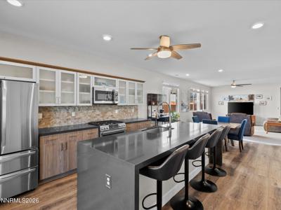 9425 Cape Drive