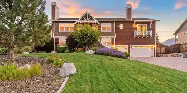 2892 Promontory Drive