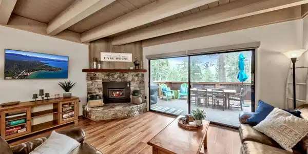 978 Glenrock Dr.