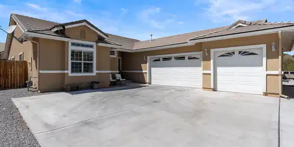 1472 Green River Lane