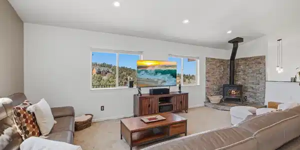 Image 4: 1367 Calavaras Road (5 of 27)