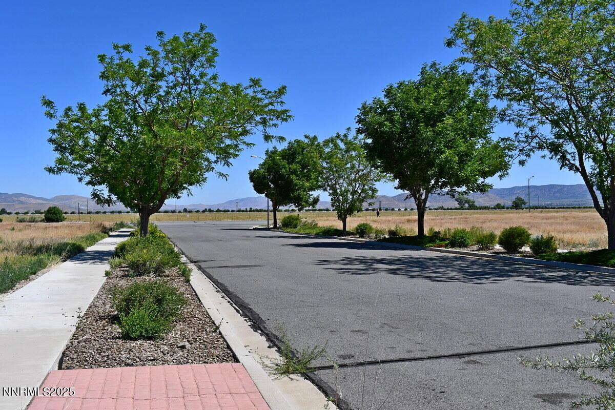 Image 4: wass commercial entrance off mueller