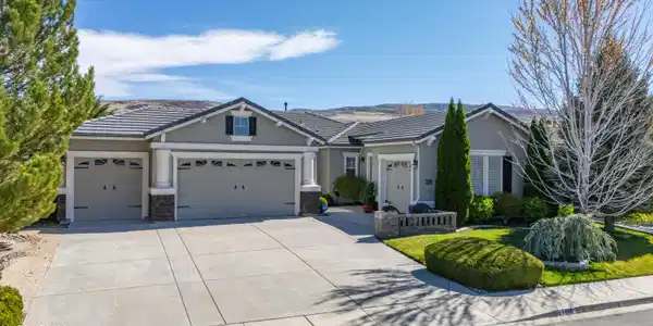 7480 Desert Plains Drive