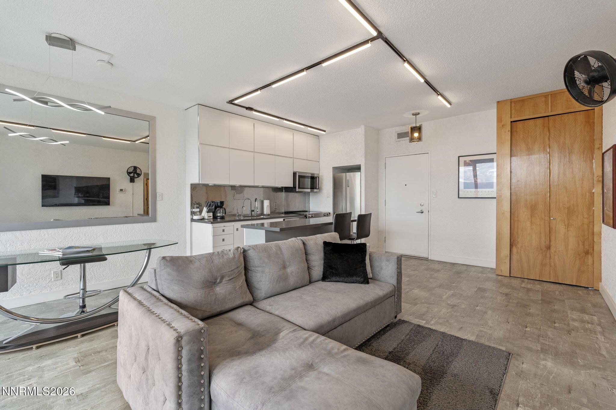 Image 2: 6-web-or-mls-DSC00098
