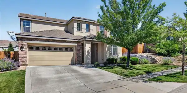 7325 Heritage Oaks Drive