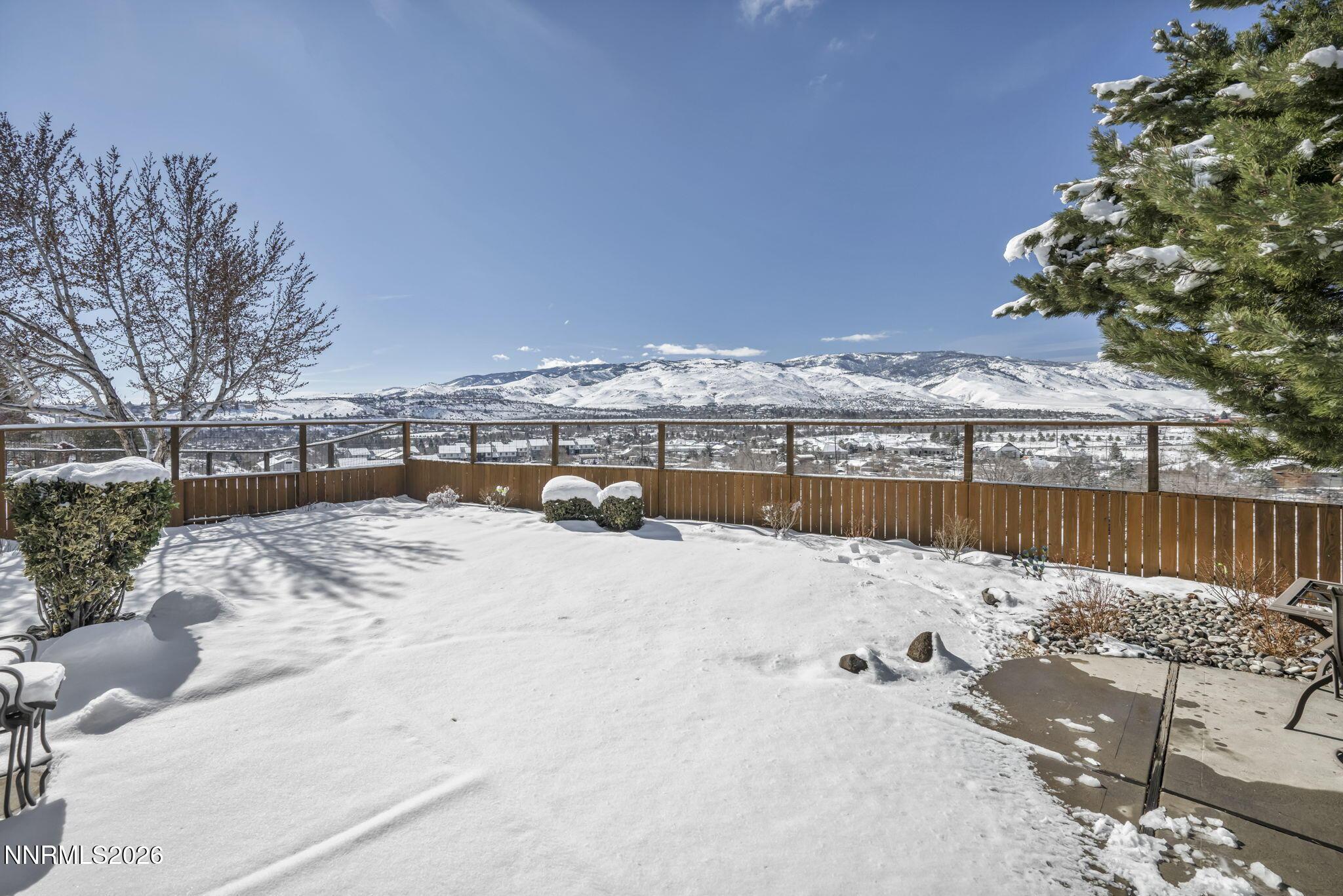 Image 4: 7-web-or-mls-4692-canyon-ridge-ln