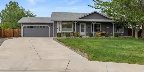 30 Pelican Court