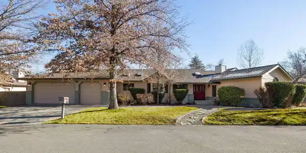 4390 Interlaken Court