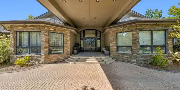 Image 2: front