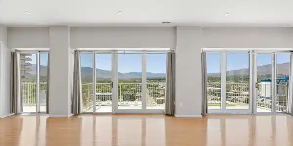 Image 4: 07-200 W 2nd Street Unit 1604 Reno NV 89