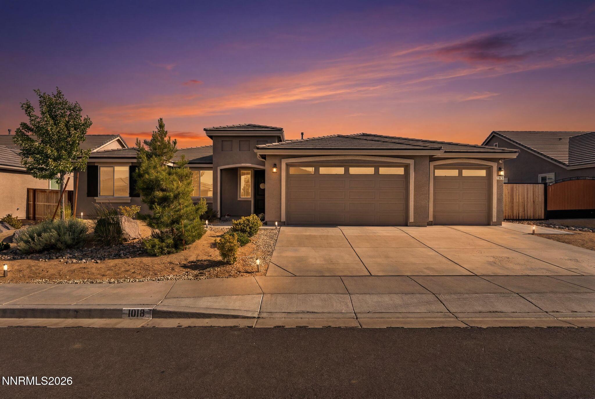 Image 1: 1-web-or-mls-DSC08868_twilight_dd72e891