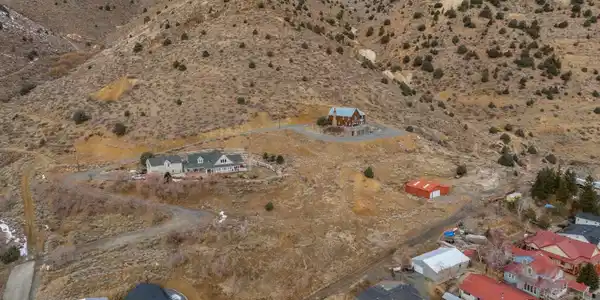Image 2: Photo 2