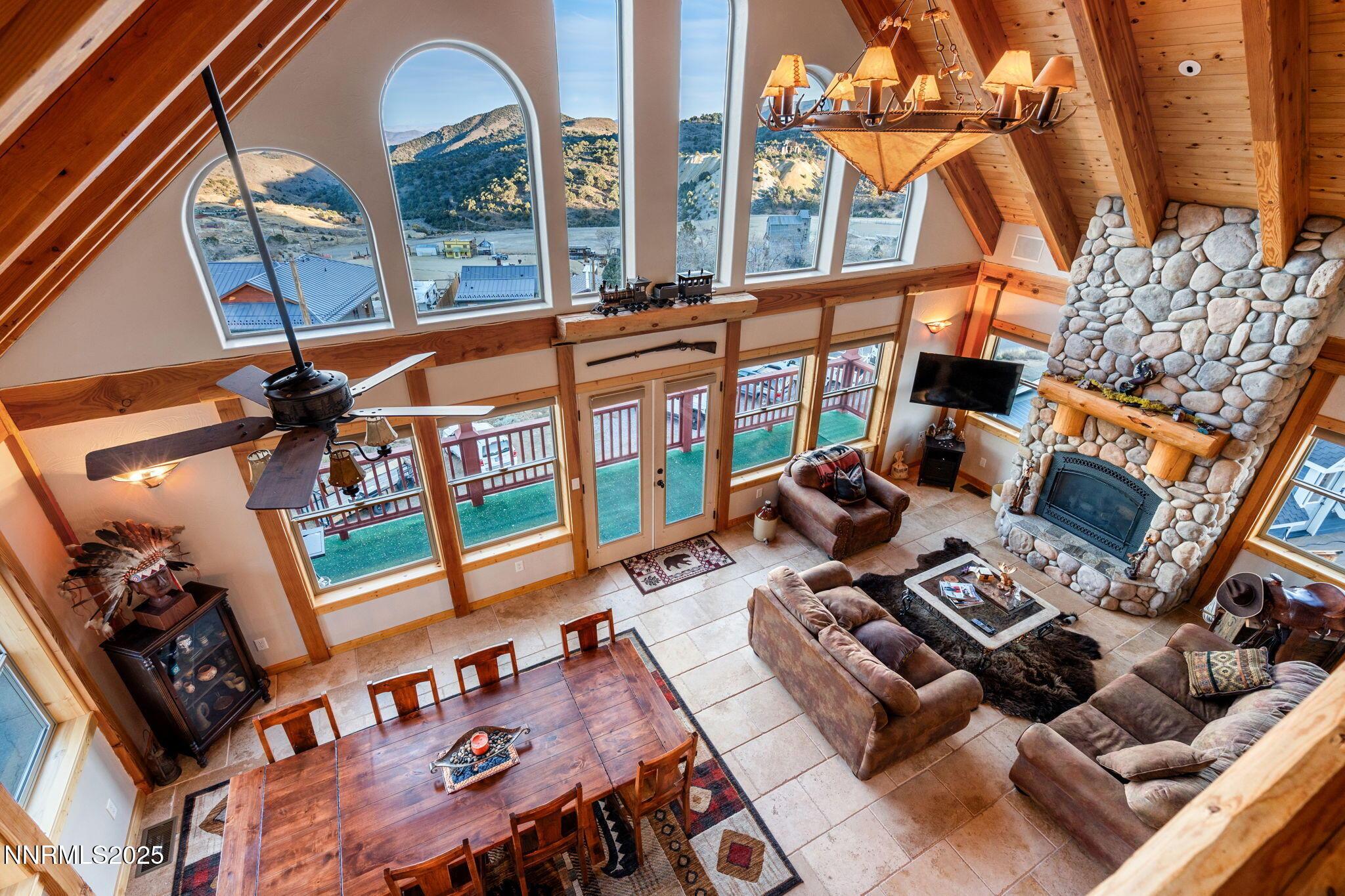 Image 3: 21-web-or-mls-DSC06164