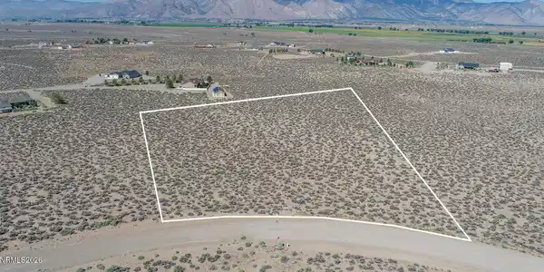 Image 3: Propertylines23