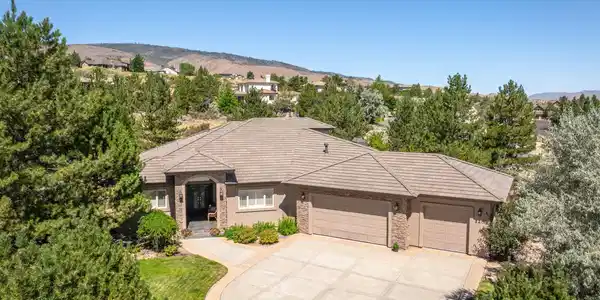 Image 3: 3-web-or-mls-DJI_0979