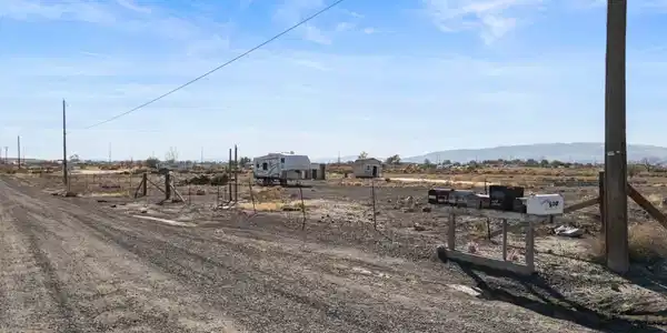 Image 3: 6500 US Hwy 95a S-102