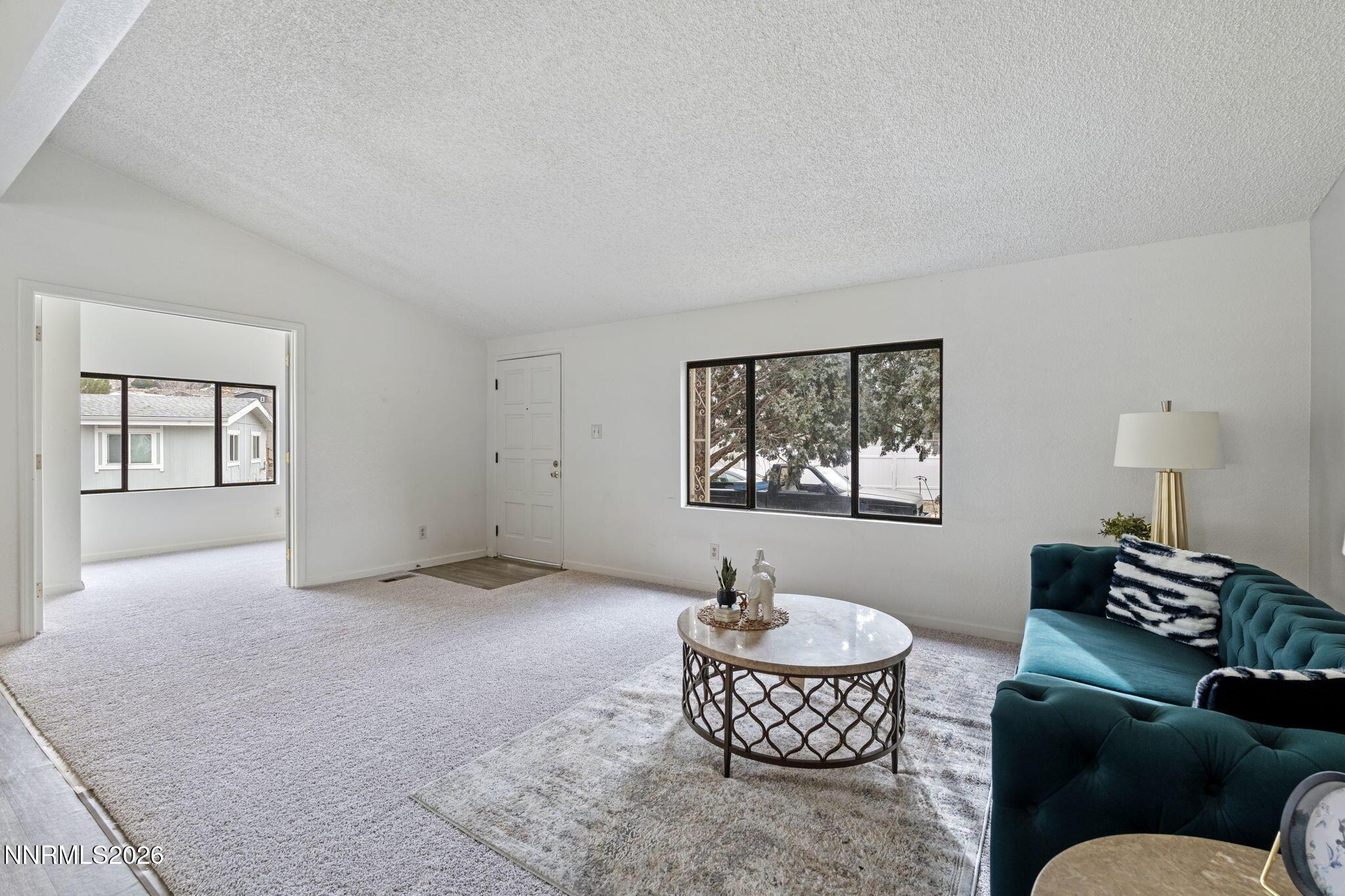 Image 3: 3-web-or-mls-DSC08481