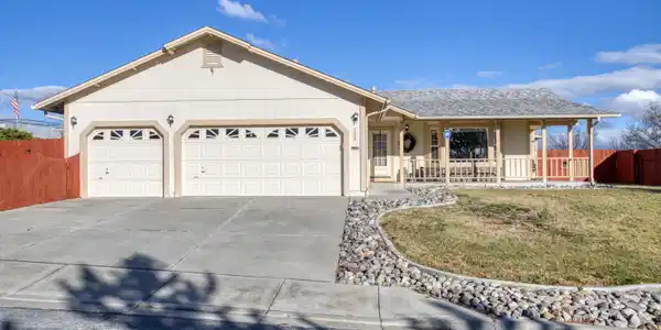 1355 Nightingale Way
