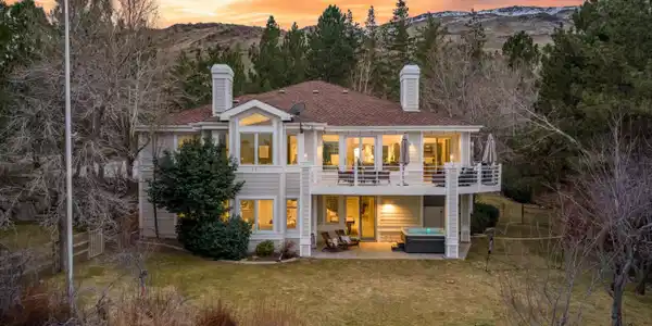 41 Sawbuck Road