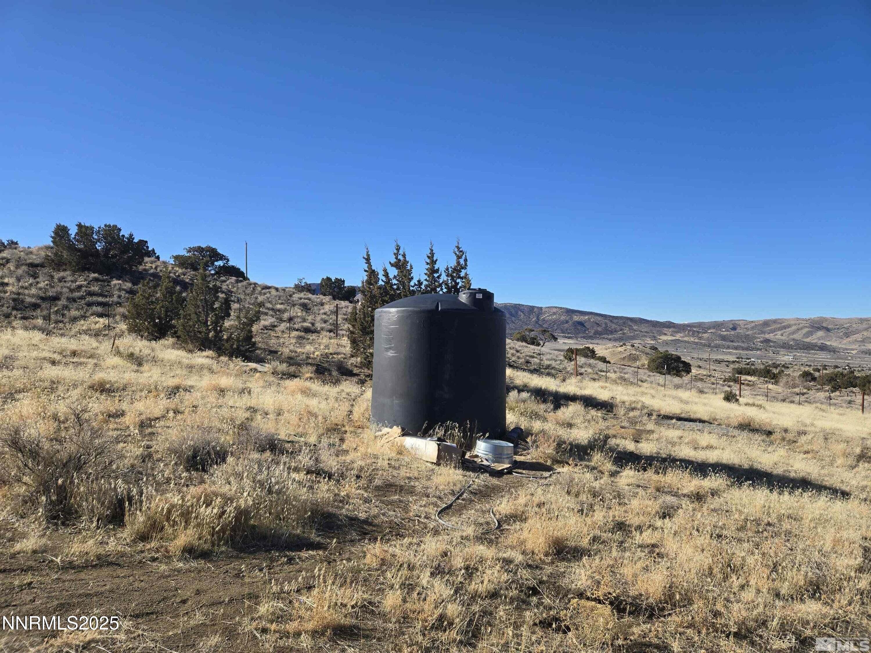 Image 3: 5150 Twin Springs 3