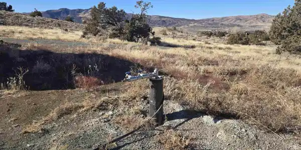 Image 4: 5150 Twin Springs 4