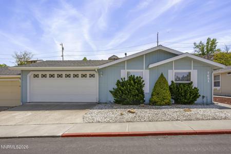 7651 Diamond Pointe Way