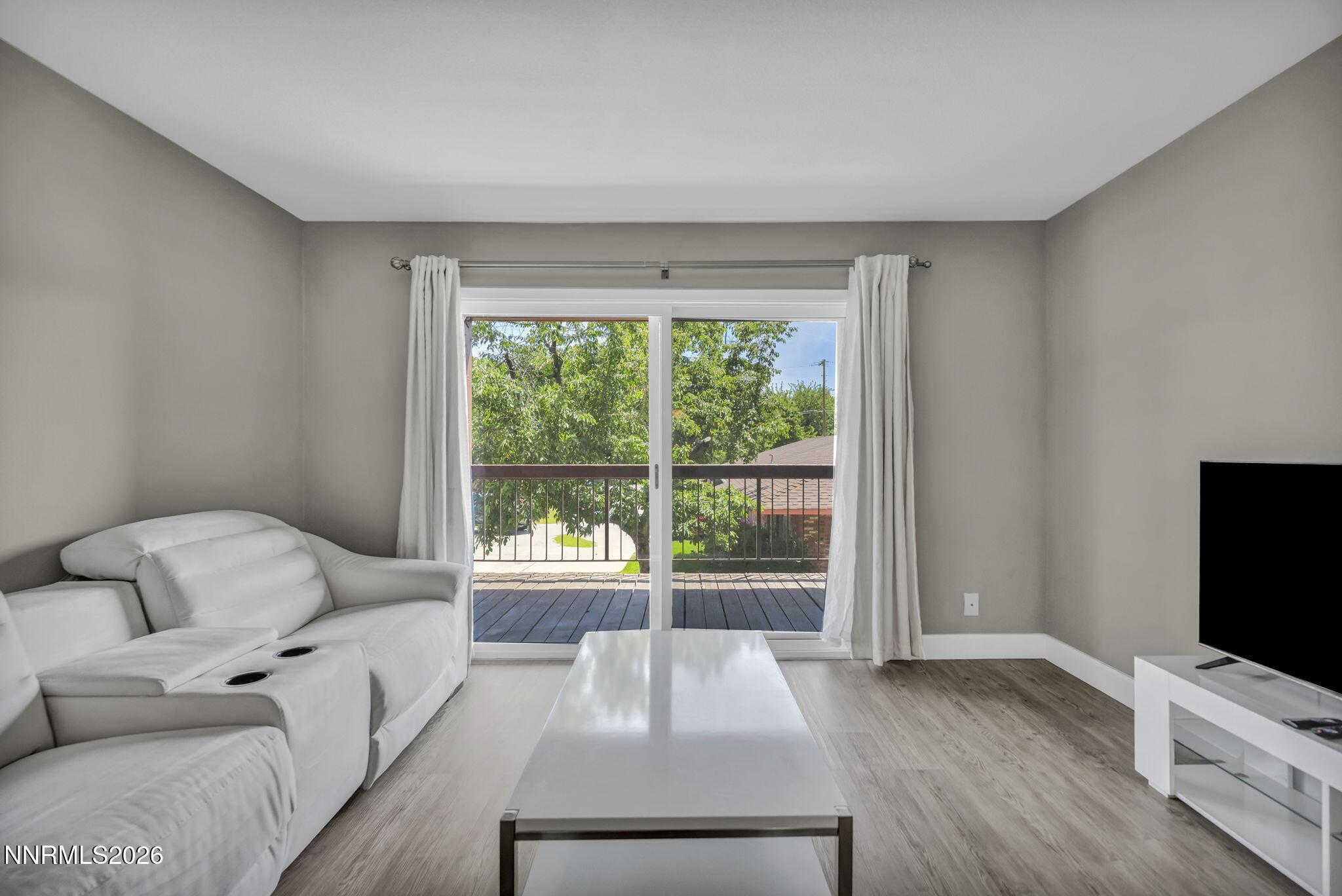 Image 4: 19-web-or-mls-1000-beck-st-272