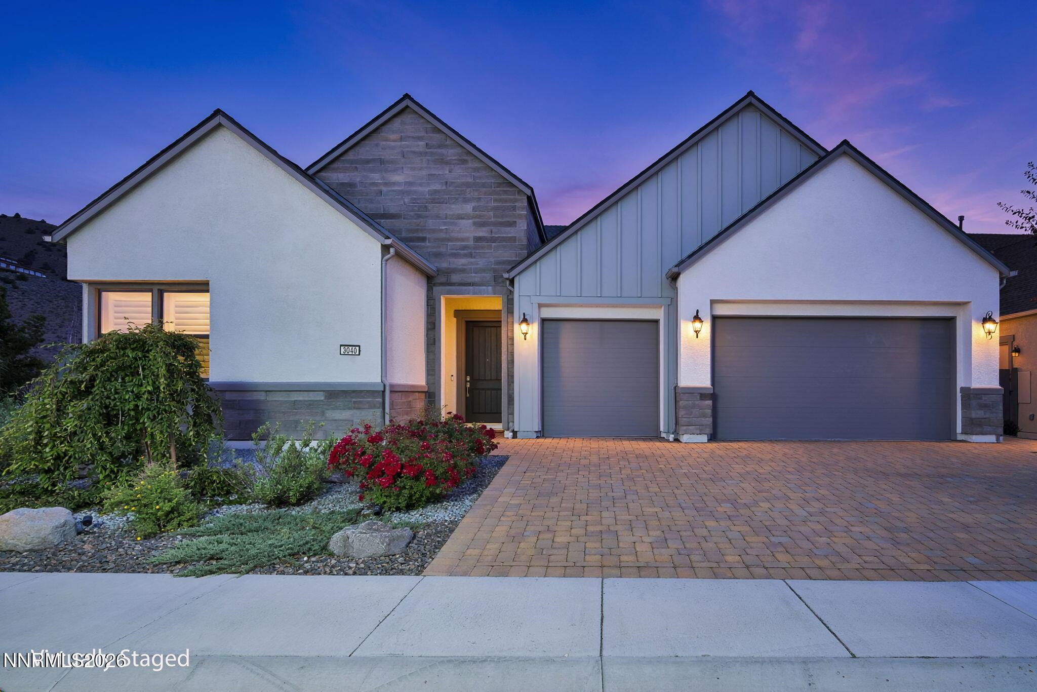 Image 1: 1-web-or-mls-3040-desert-olive-dr