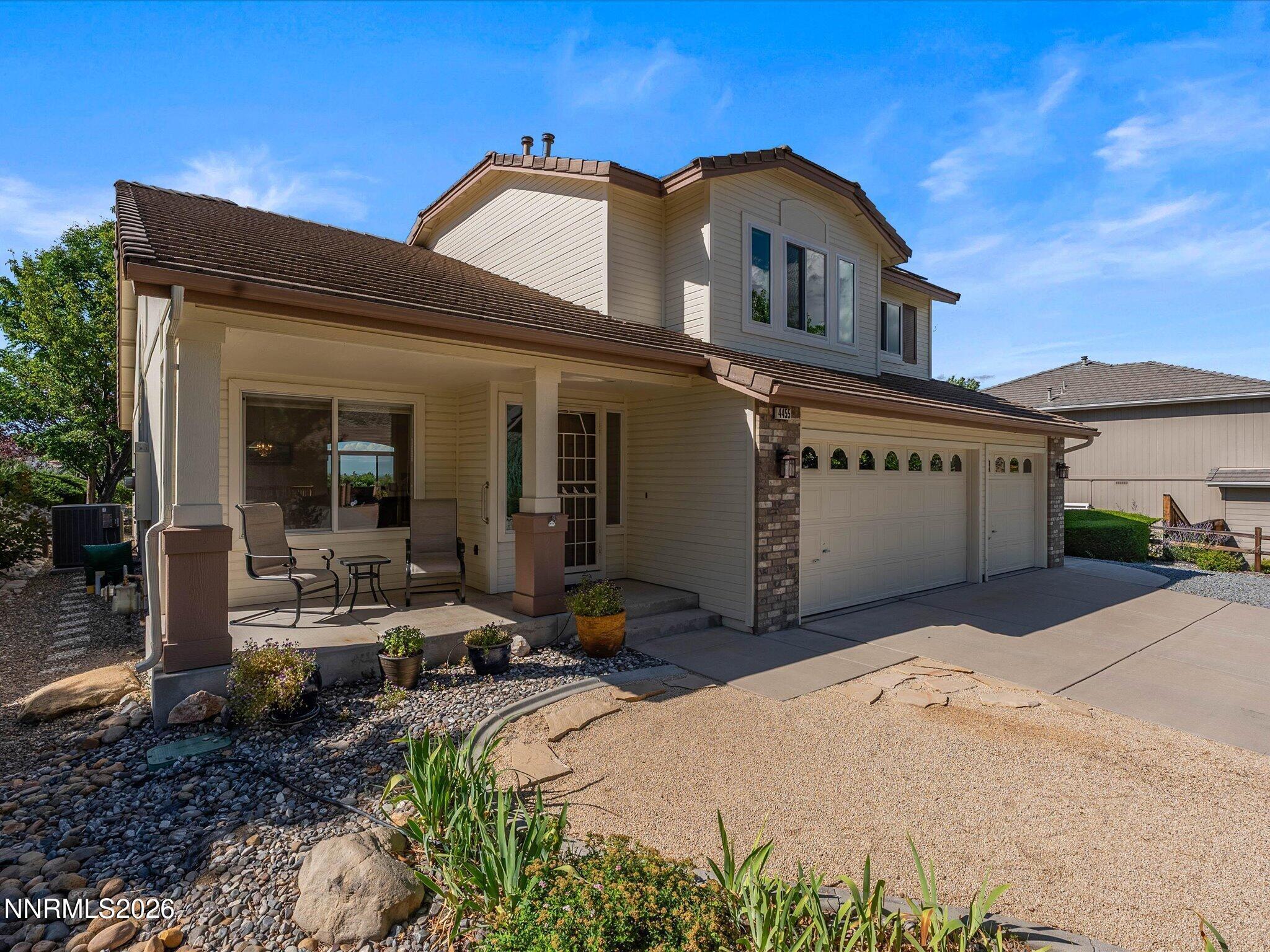 Image 2: 03-4455 Great Falls Loop-102