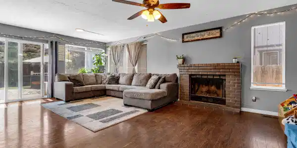 7090 Peppermint Drive