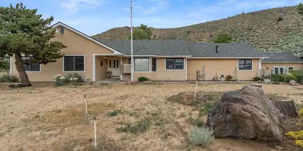 445 Sparrow Way