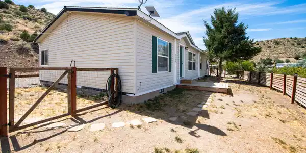 Image 3: 3769 Arden Way-3