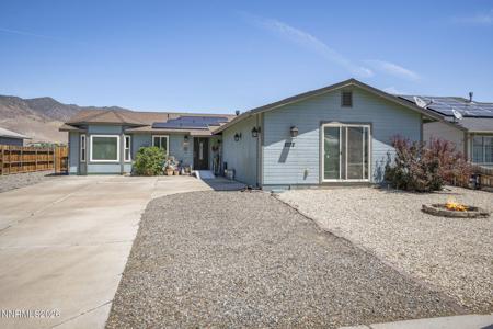 2072 Lonnie Lane