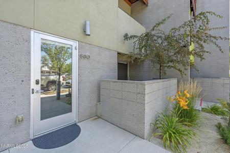 880 S Center Street
