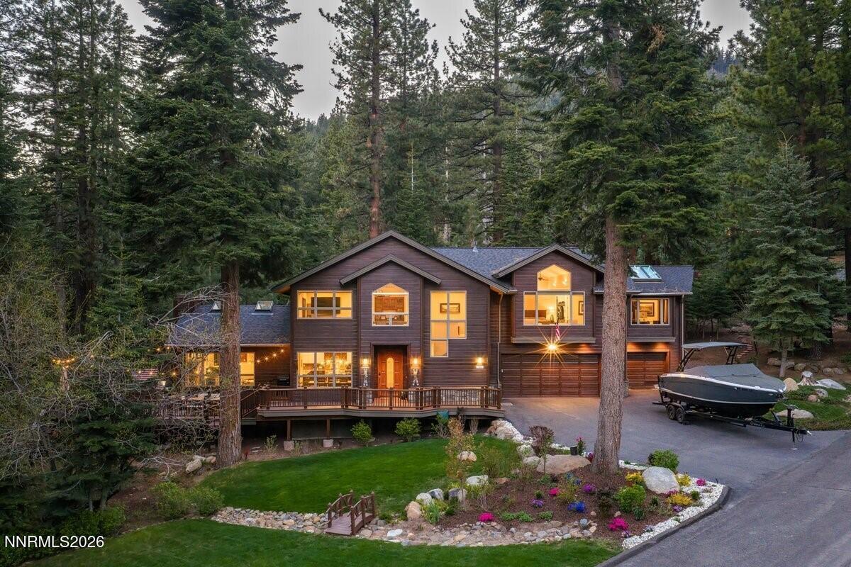 Image 1: Expansive Curb Appeal