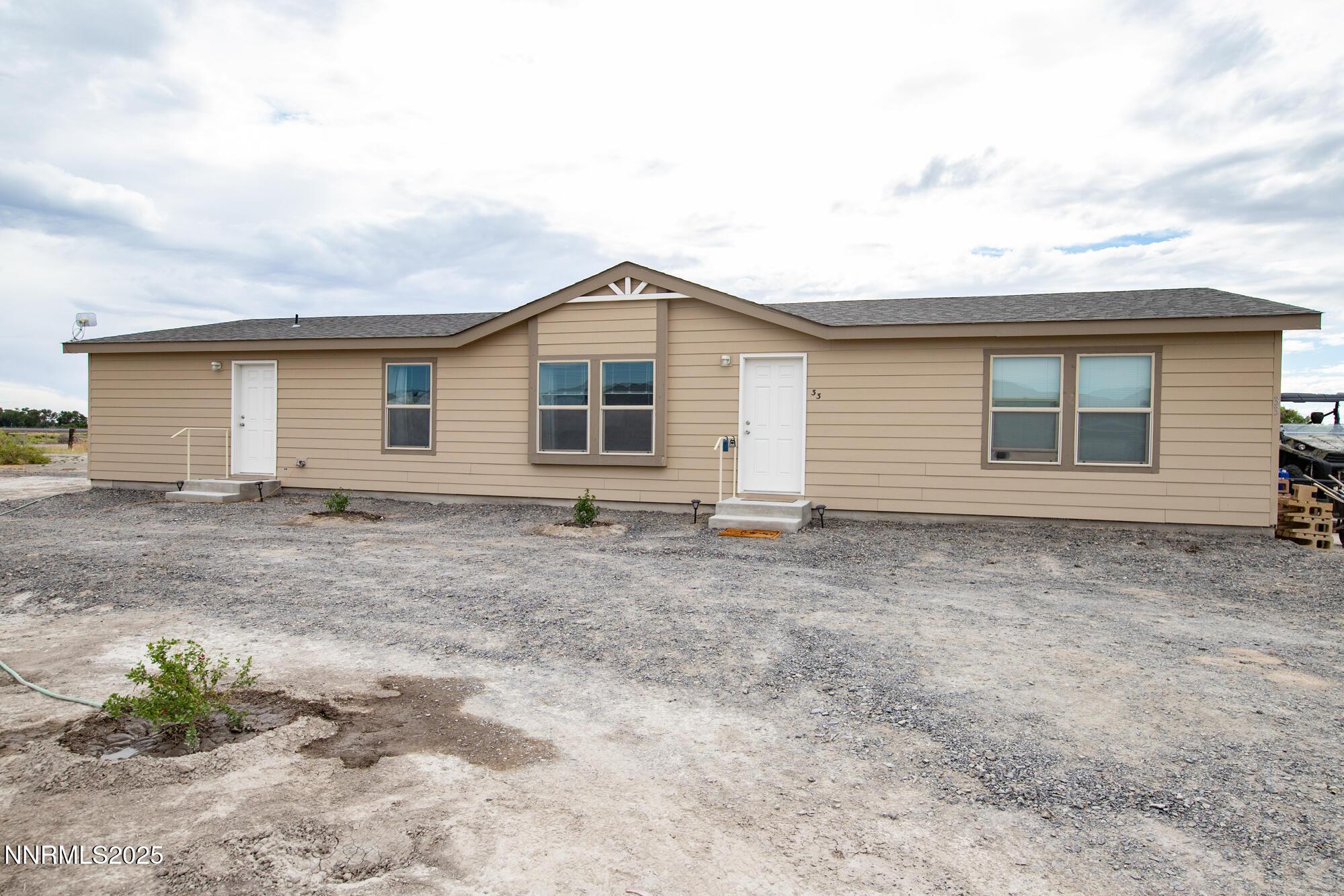 Image 3: CliffBanks33-001