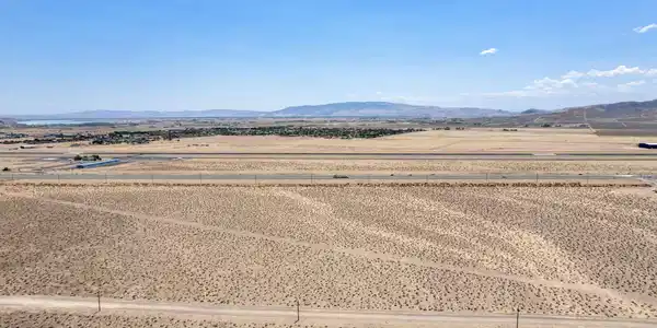 Image 2: 7-web-or-mls-2370-us-50