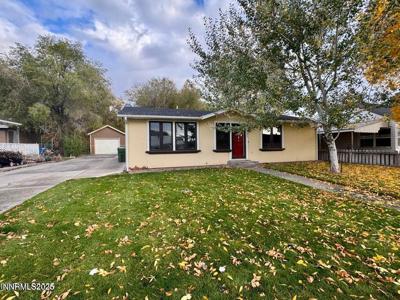 121 W Shepard Street