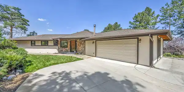 Image 2: 4-web-or-mls-2045-driscoll-dr - Copy