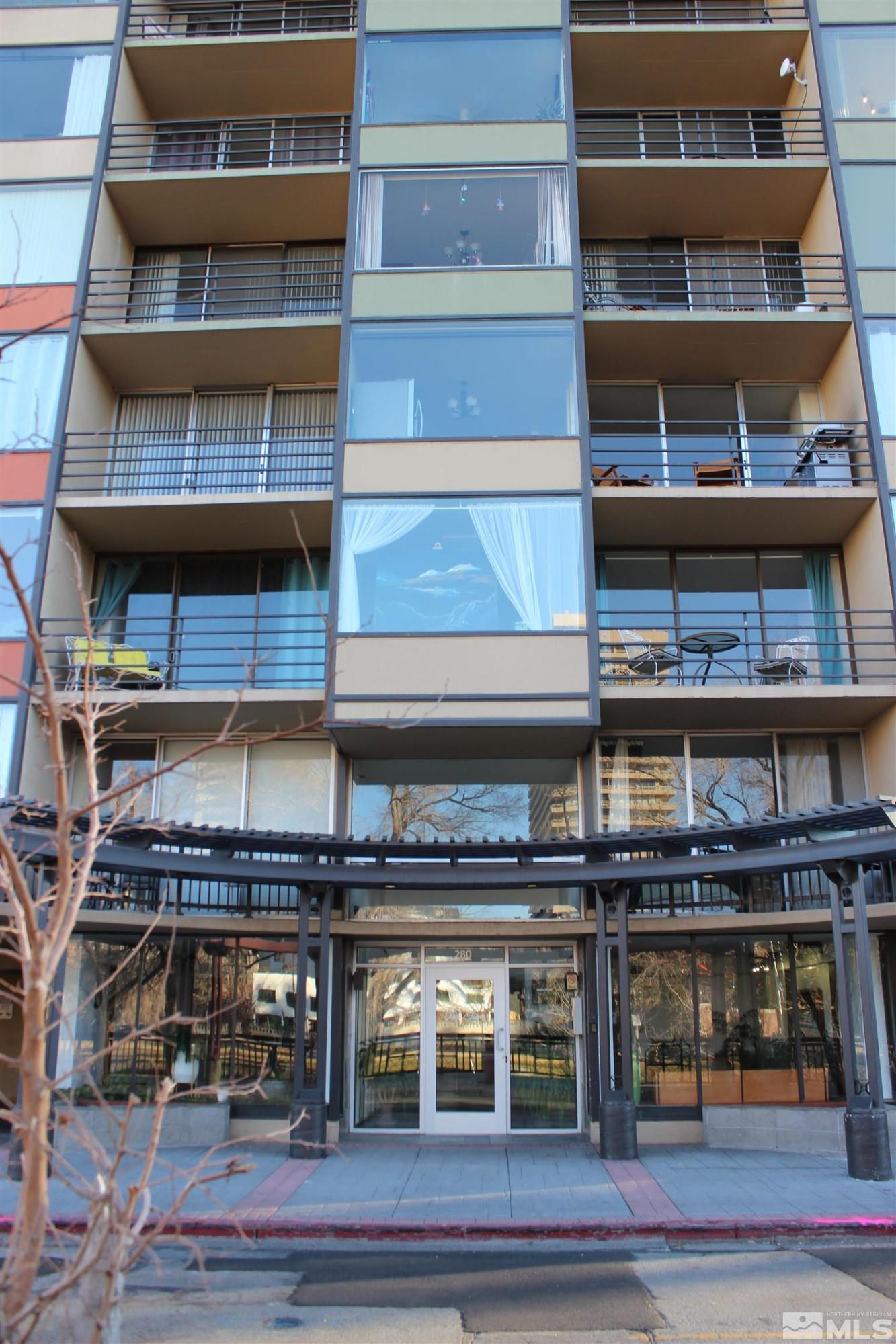 Image 2: Photo 2