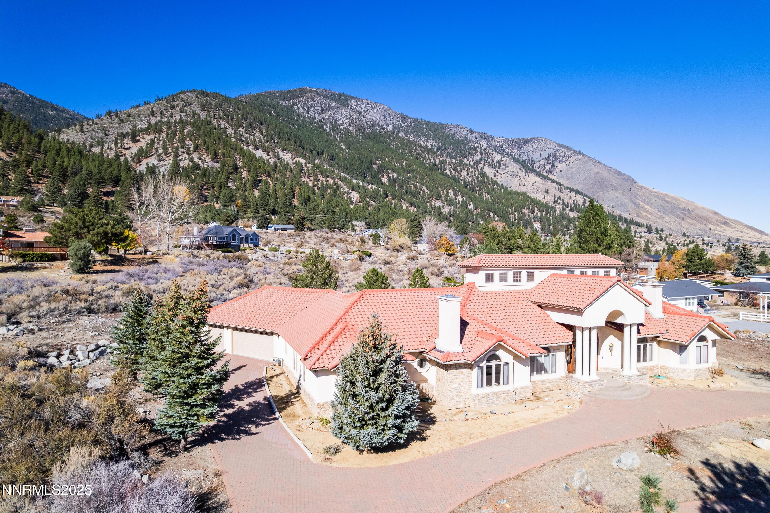 Image 4: 212 Trail Ct-14