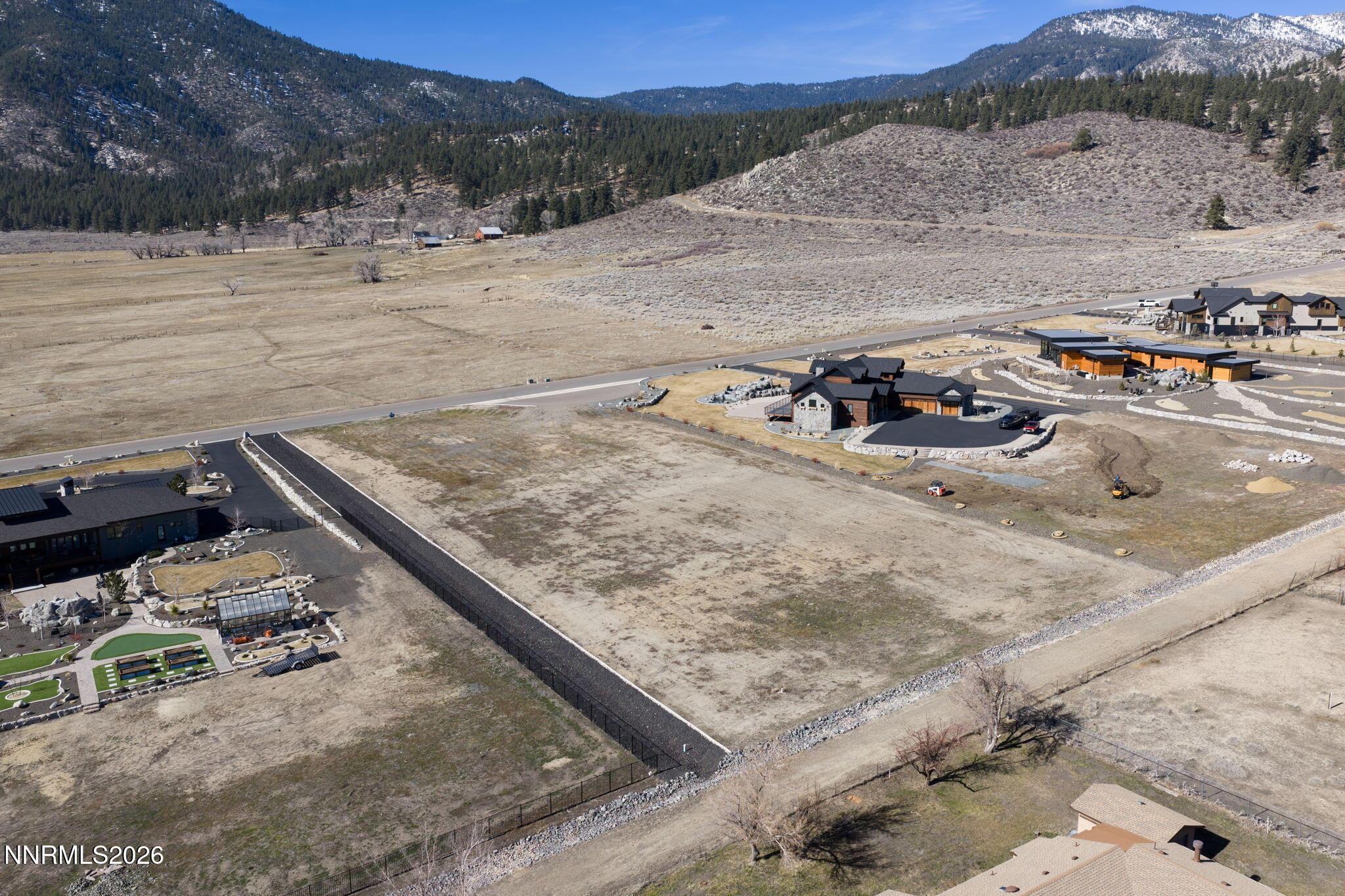 Image 4: 40-web-or-mls-Alura Ln-41