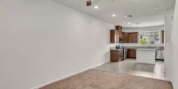 Image 3: 25-web-or-mls-3042-sterling-ridge-cir