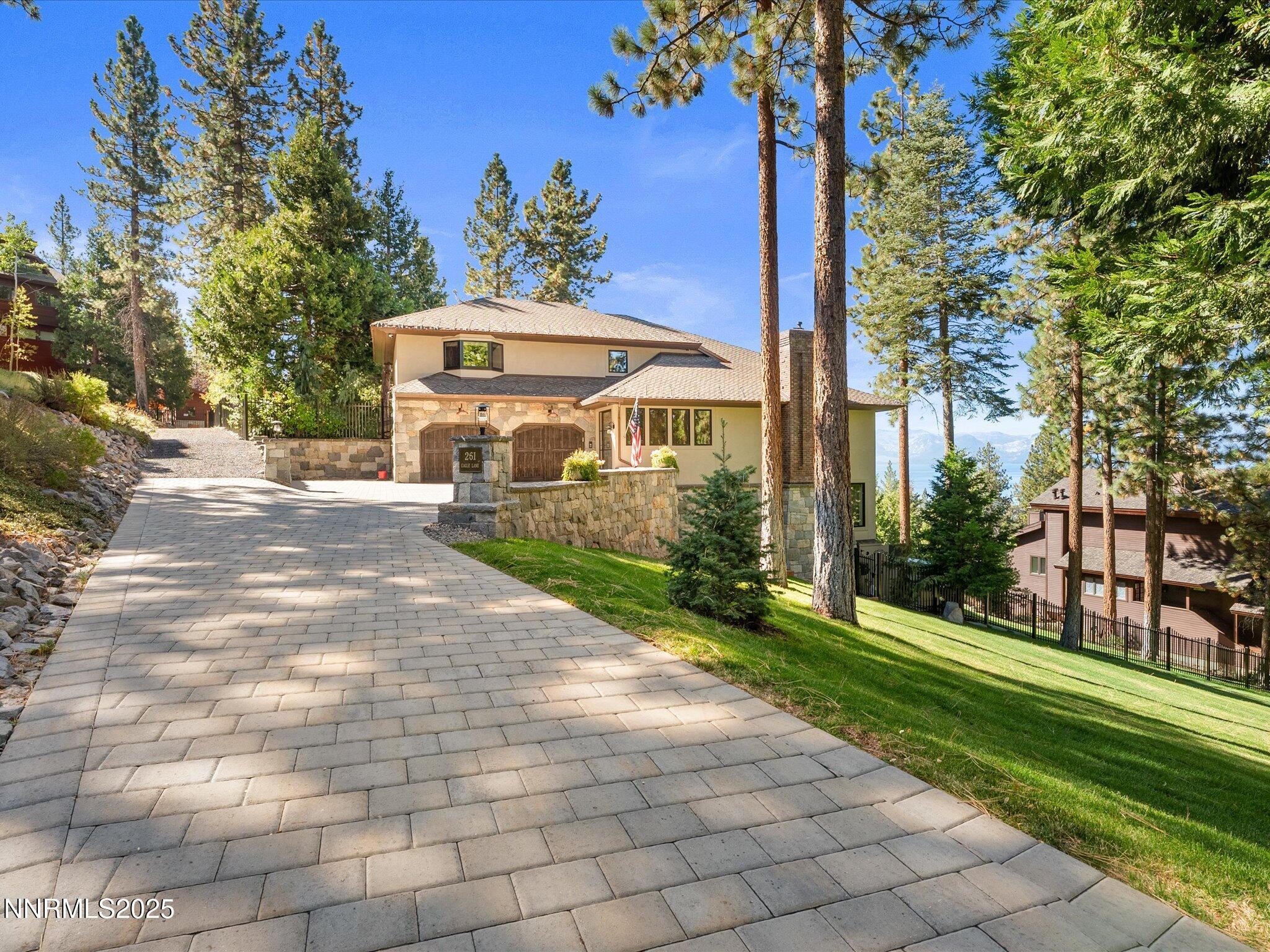 Image 3: 03-261 Eagle Ln-102